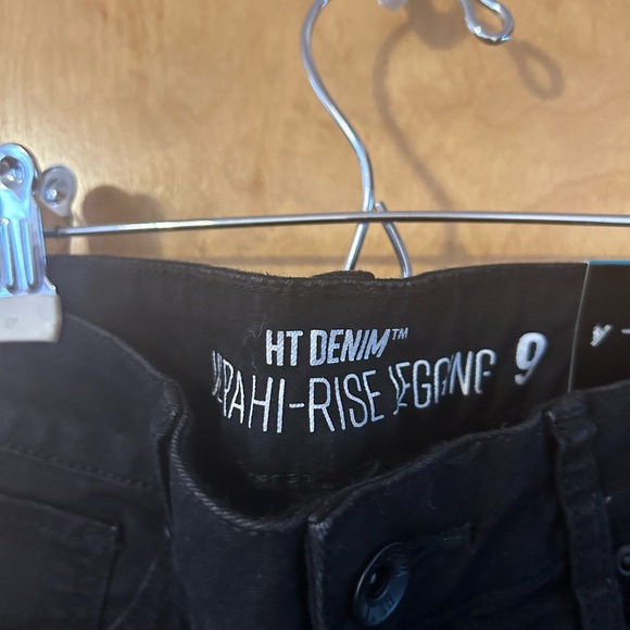 Hot Topic extra high-rise jeggings with distressed details NWT - Picture 3 of 5